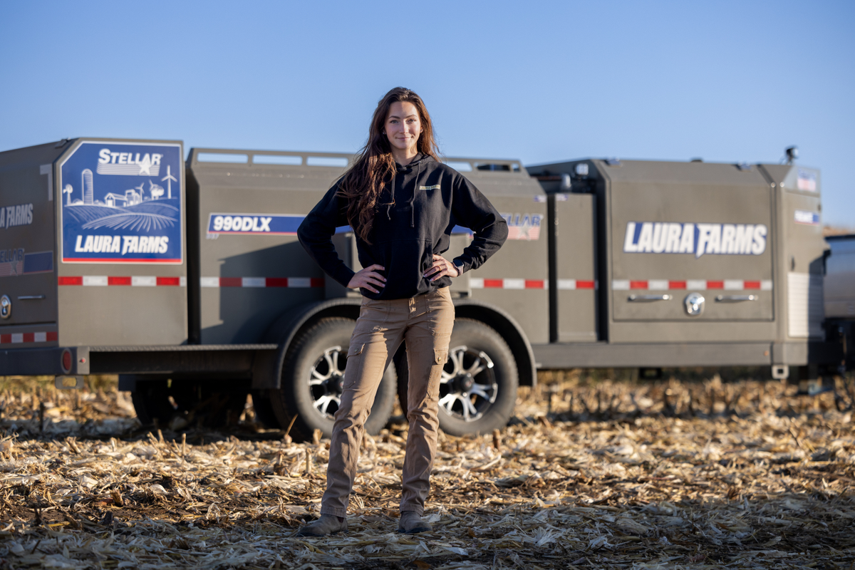 Stellar FuelMate 990DLX fuel trailer