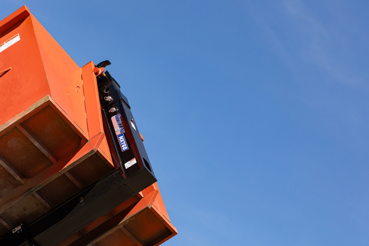 Container hoist in operation