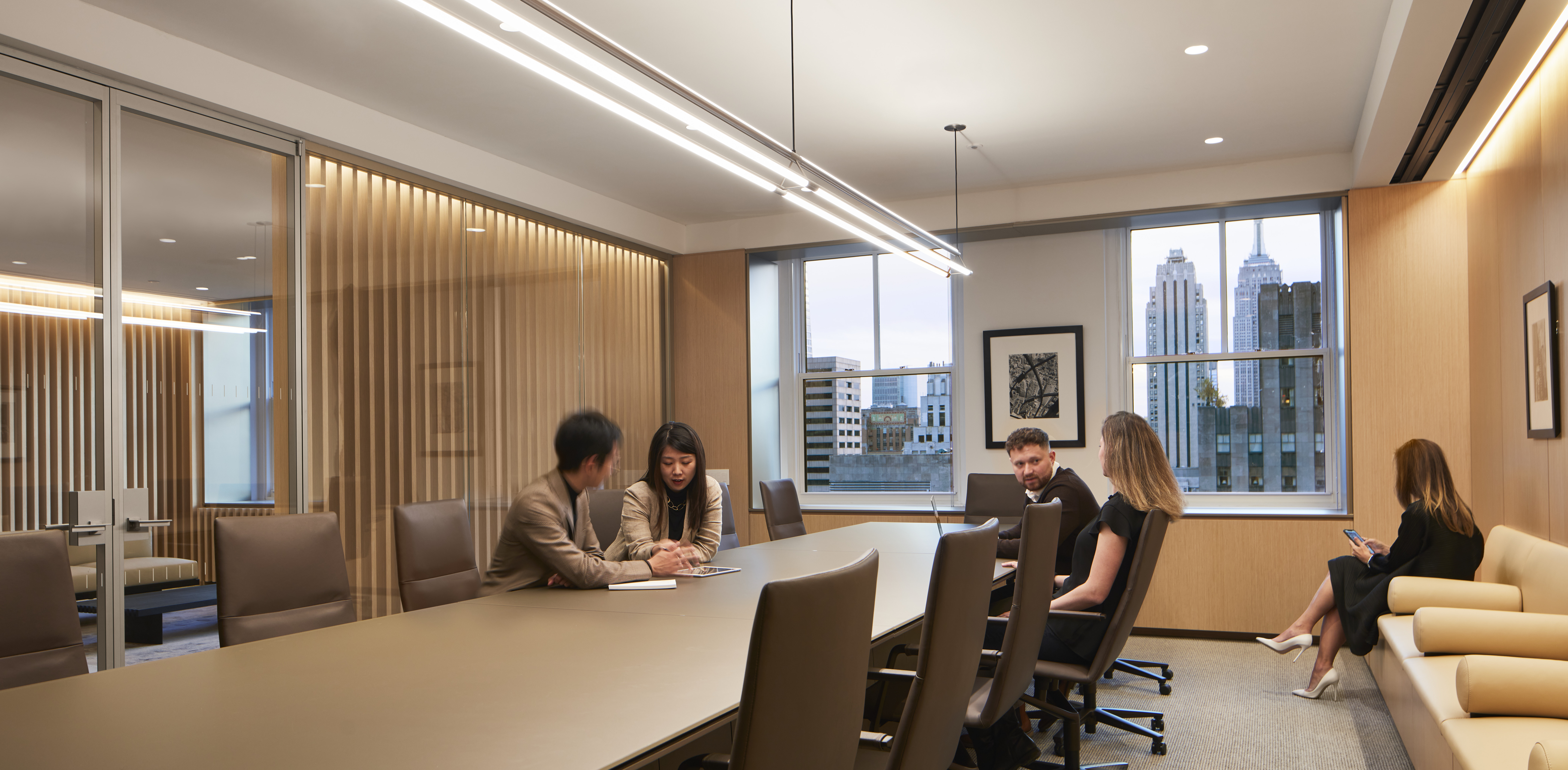 Tri-Pipeline 1 Rotatable Suspension 24VDC Remote Power - Click to Enlarge