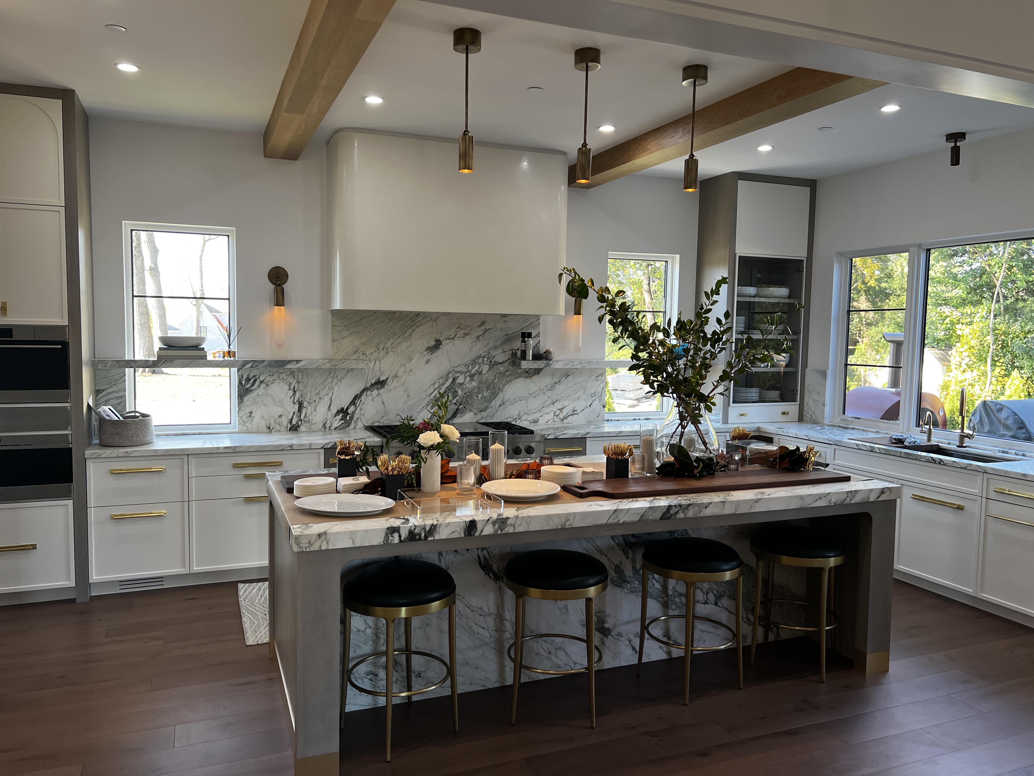 Pure Smart TruColor&trade; RGBTW B11 WI-FI Enabled Smart Lamp