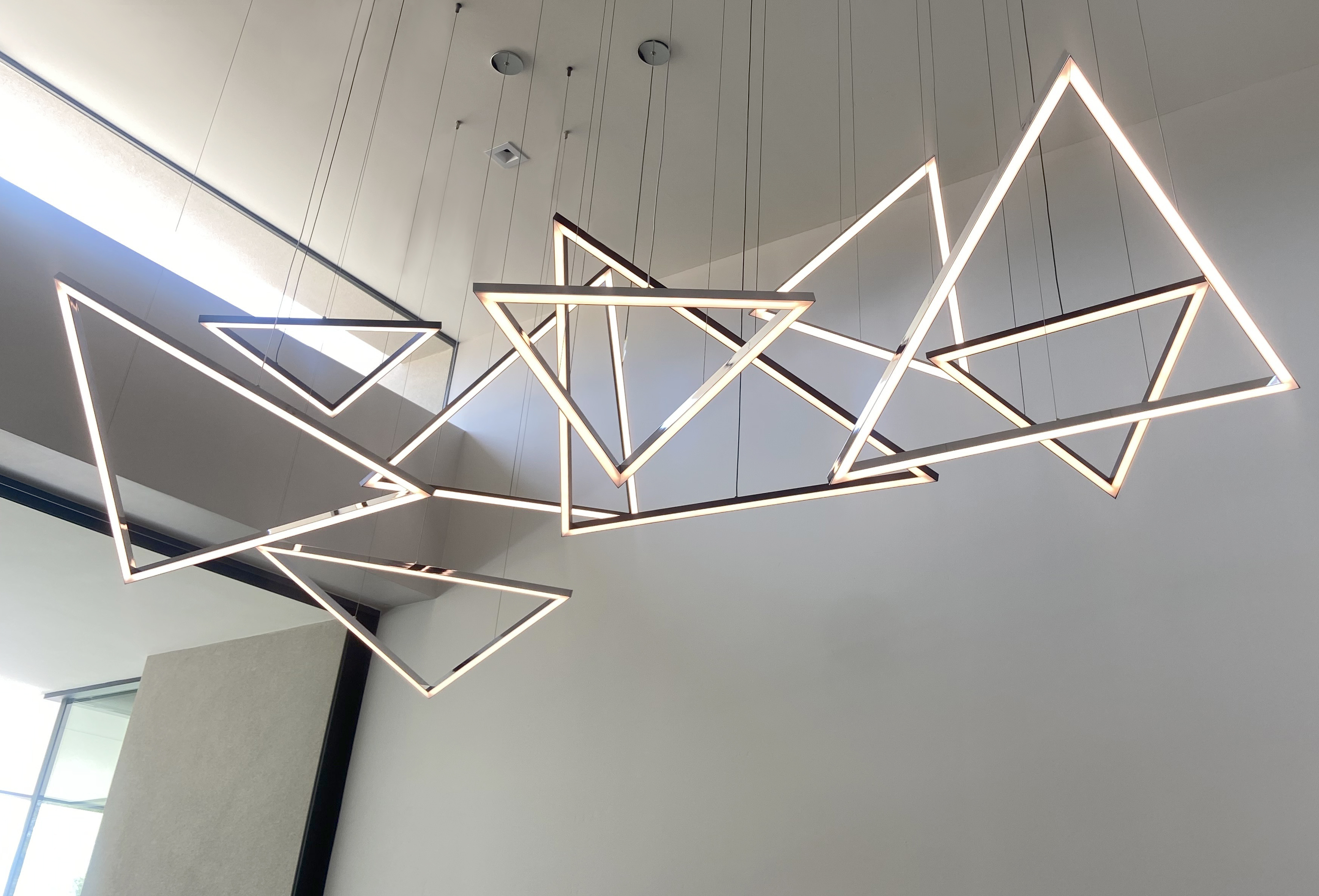 Cirrus MIYO Triangle Chrome