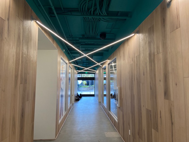 Lazer Line Lighting System Slim Turnbuckle DIY Suspended<br />LED Lighting System, 24VDC Remote Power Supply - Click to Enlarge