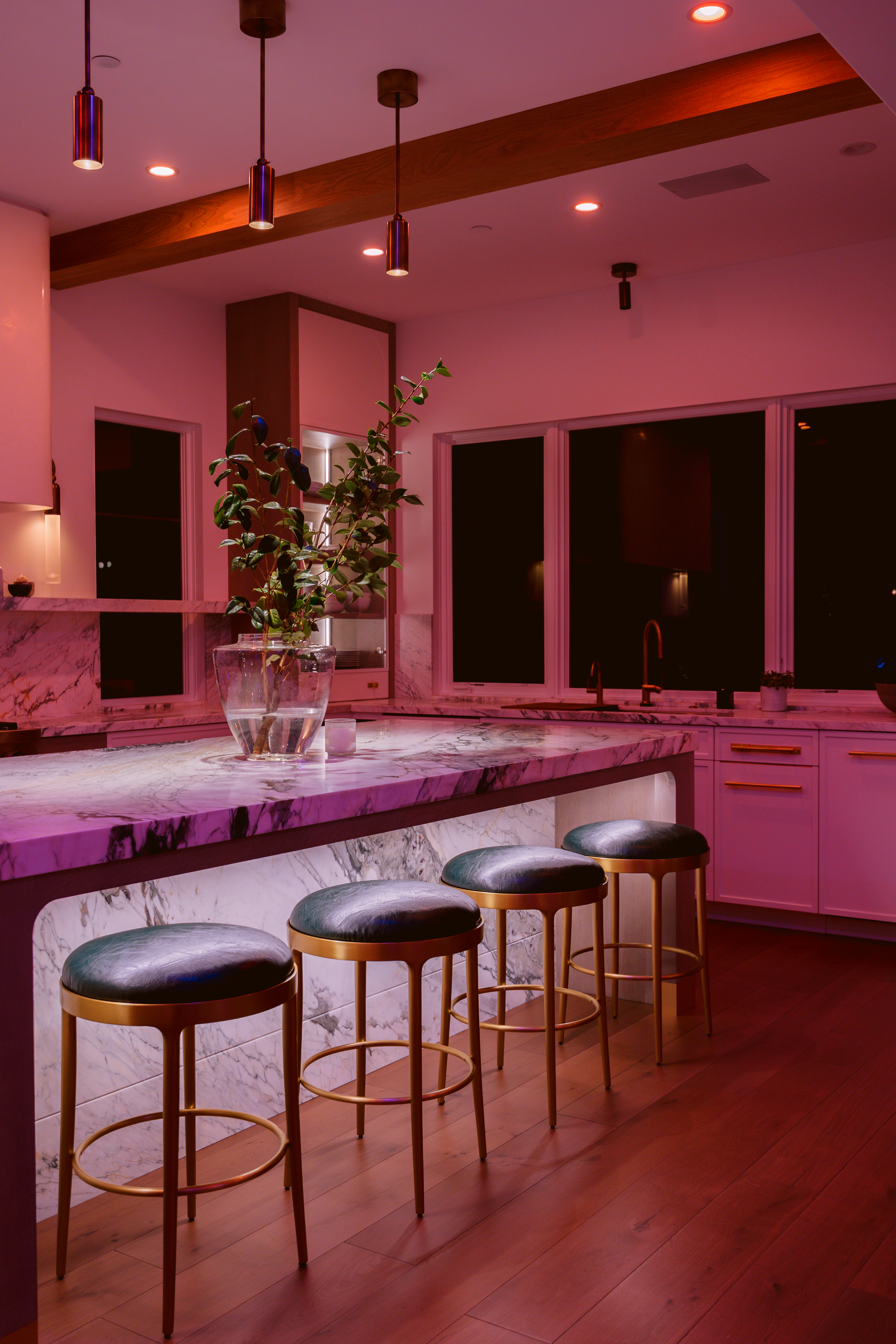 Pure Smart TruColor&trade; RGBTW B11 WI-FI Enabled Smart Lamp