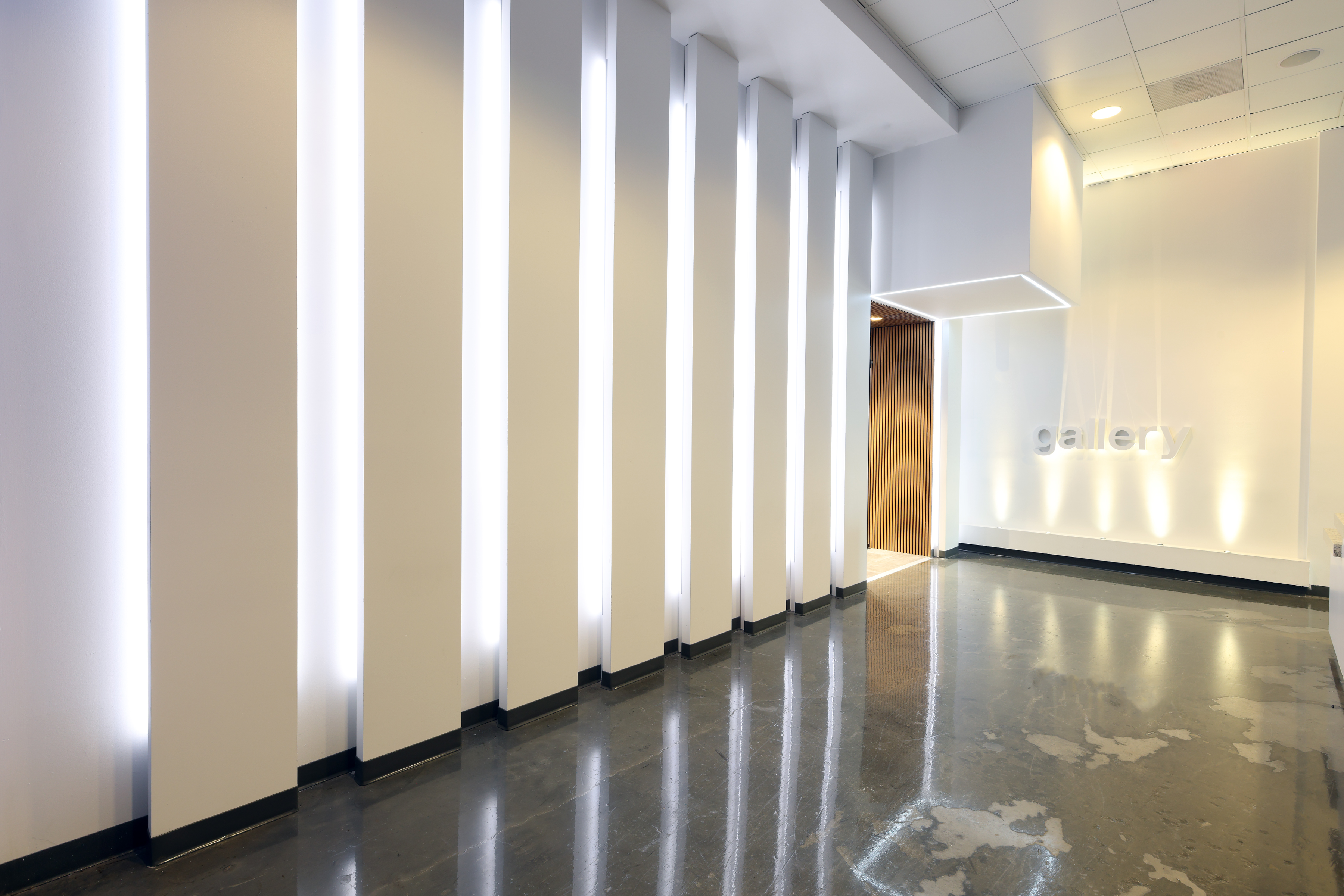 TruLine TruQuad 1A TruColor&trade; 24VDC, 5 Channel, Plaster-In LED System, RGB & Tunable White - Click to Enlarge