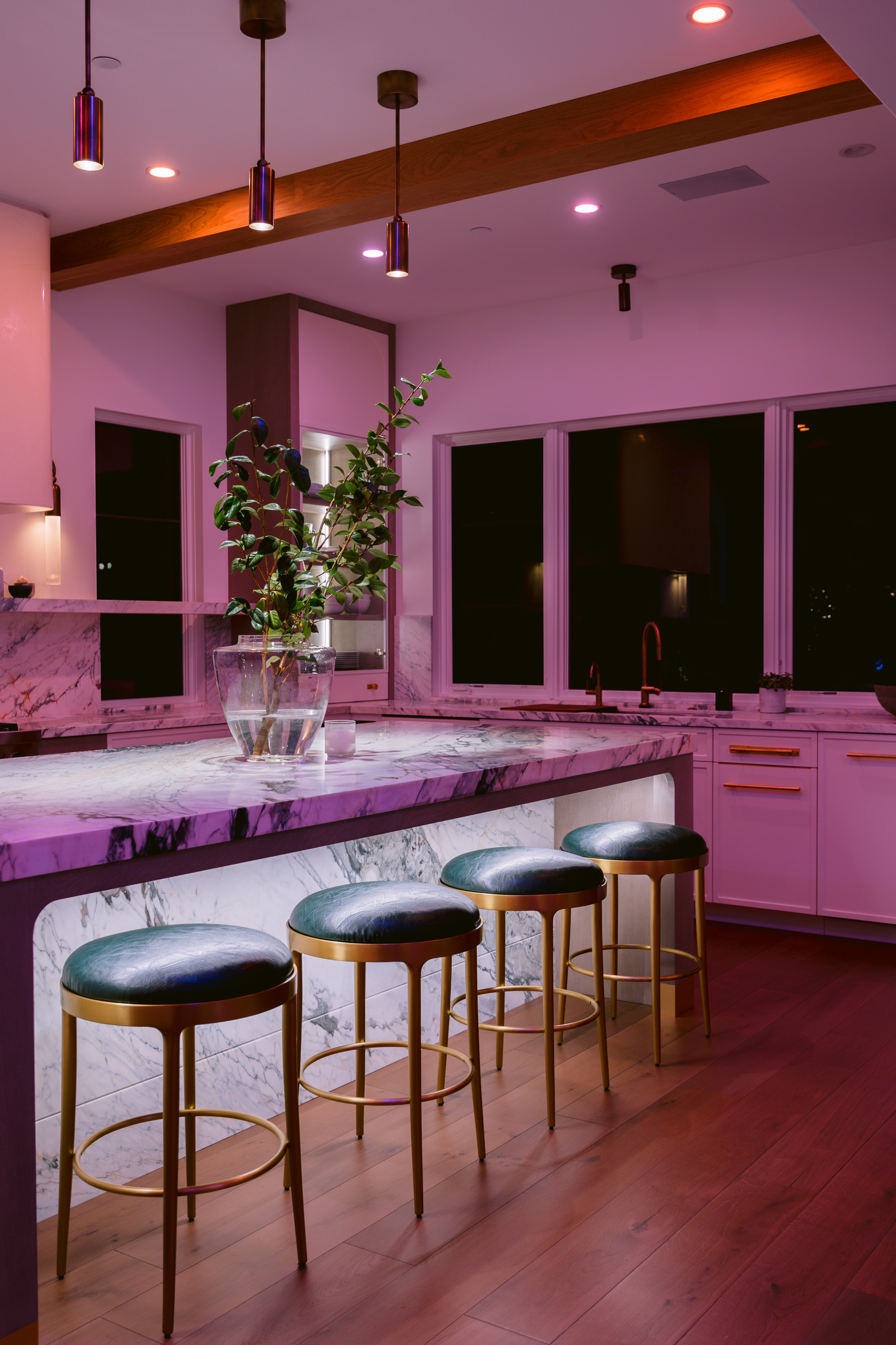 Pure Smart TruColor&trade; RGBTW B11 WI-FI Enabled Smart Lamp