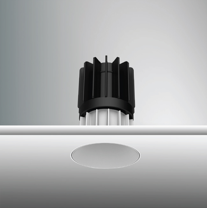 Luca 2 7 quot  24V br   TruColor trade  RGBTW