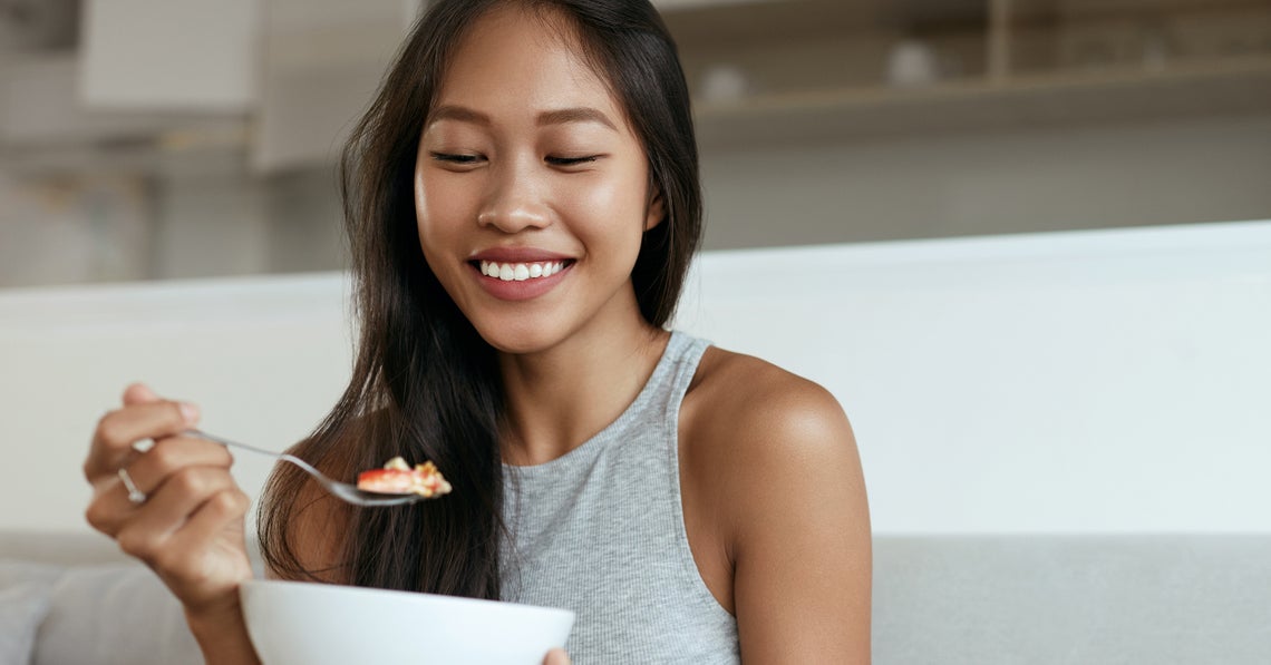 woman having collagen for breakfast