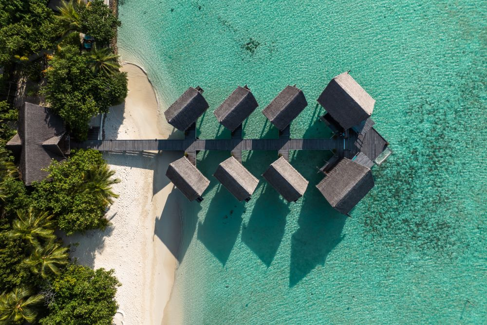 Constance Moofushi, Maldives