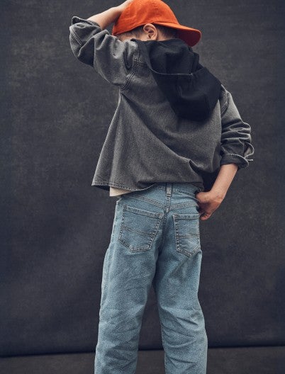 boy in baggy jeans