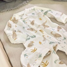 Custom gift builder for gender neutral baby