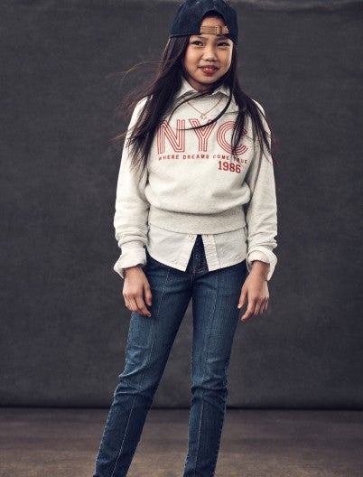 girl in skinny jeans