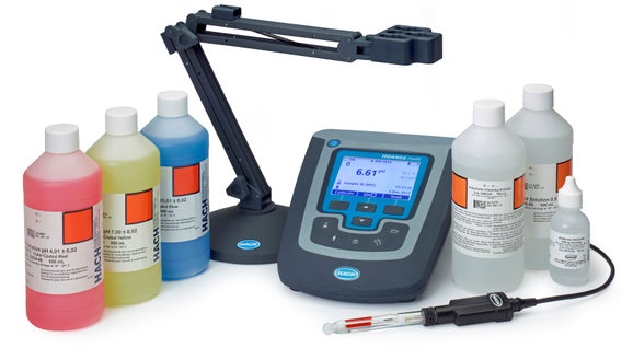 HQD HQ440D Laboratory pH Meter Package for High Alkalinity Samples with PHC705A Electrode