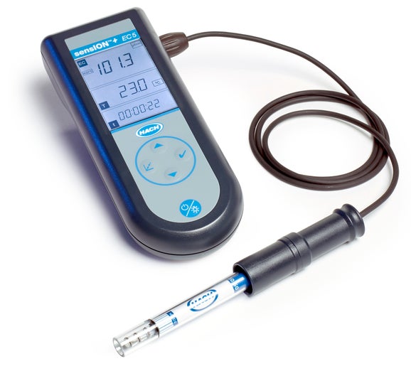 Sension+ EC5 Portable Conductivity/TDS Meter, Field Kit with 3 Poles Platinum Cell for General Purpose