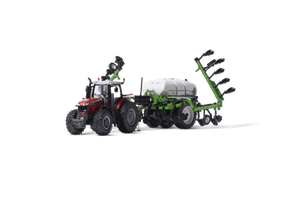 Model of a liquid sidedress fertilizer applicator.