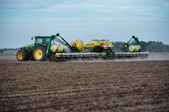 Sass Farms in Illinois rebuilt a 2012 John Deere 1770NT with Precision Planting technologies. 