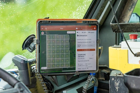 View Radicle soil sample results in grids, zones or fields.
