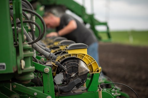 Emily and Ryan Ponwith from Minnesota have vSet meters from Precision Planting on their John Deere planter. 