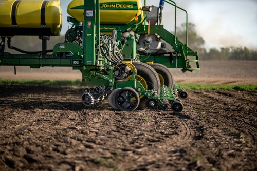 Emily and Ryan Ponwith from Minnesota share about their John Deere planter equipped with Precision Planting. 