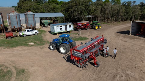 Tractores en la granja