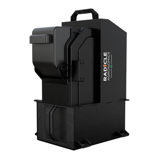 Pair the Radicle Grinder with GeoPress Lite for mixing soil in the field.