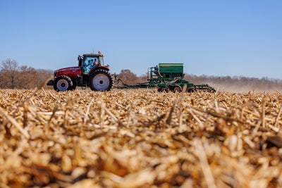 Clarity from Precision Planting offers high-definition visibility into air seeders, box drills, dry fertilizer applicators and strip-till bars in real-time.