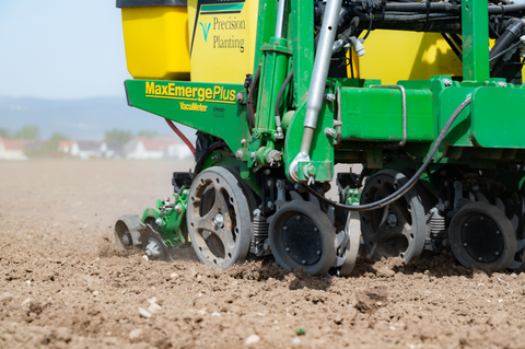 John Deere MaxEmerge Plus planter with VaccuMeter planting in-field