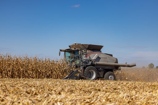 HeadSight allows you to add corn header height and tilt control across various makes and models. 