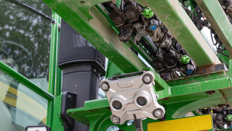 SymphonyVision | Duo features primary and secondary nozzles and vision cameras to blanket and spot spray at the same time.