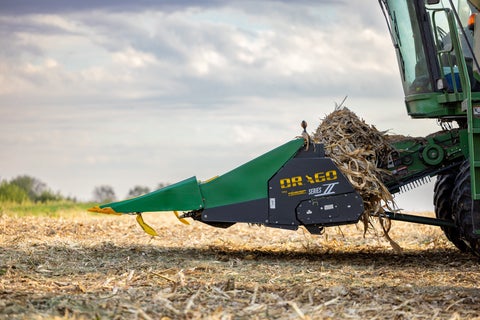 With HeadSight you can mix and match combine and corn head models and still gain complete header control. 