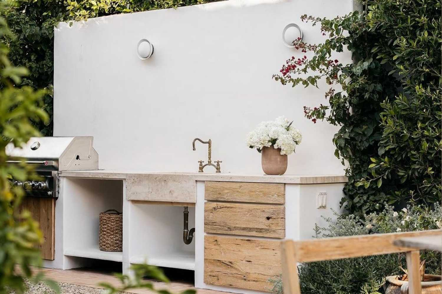 Outdoor Kitchen Designs To See You Through Summer