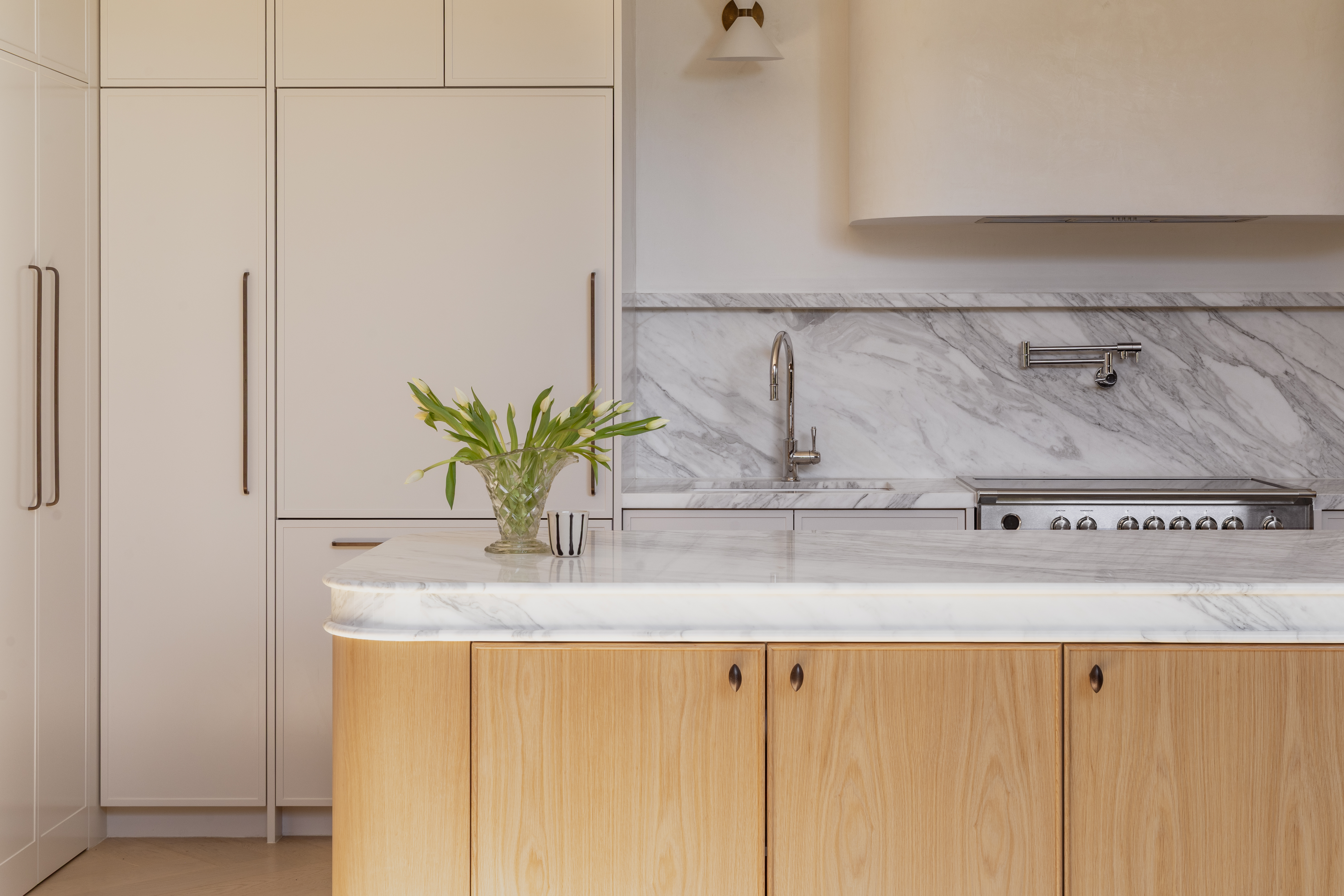 Chrome tapware in the kitchen