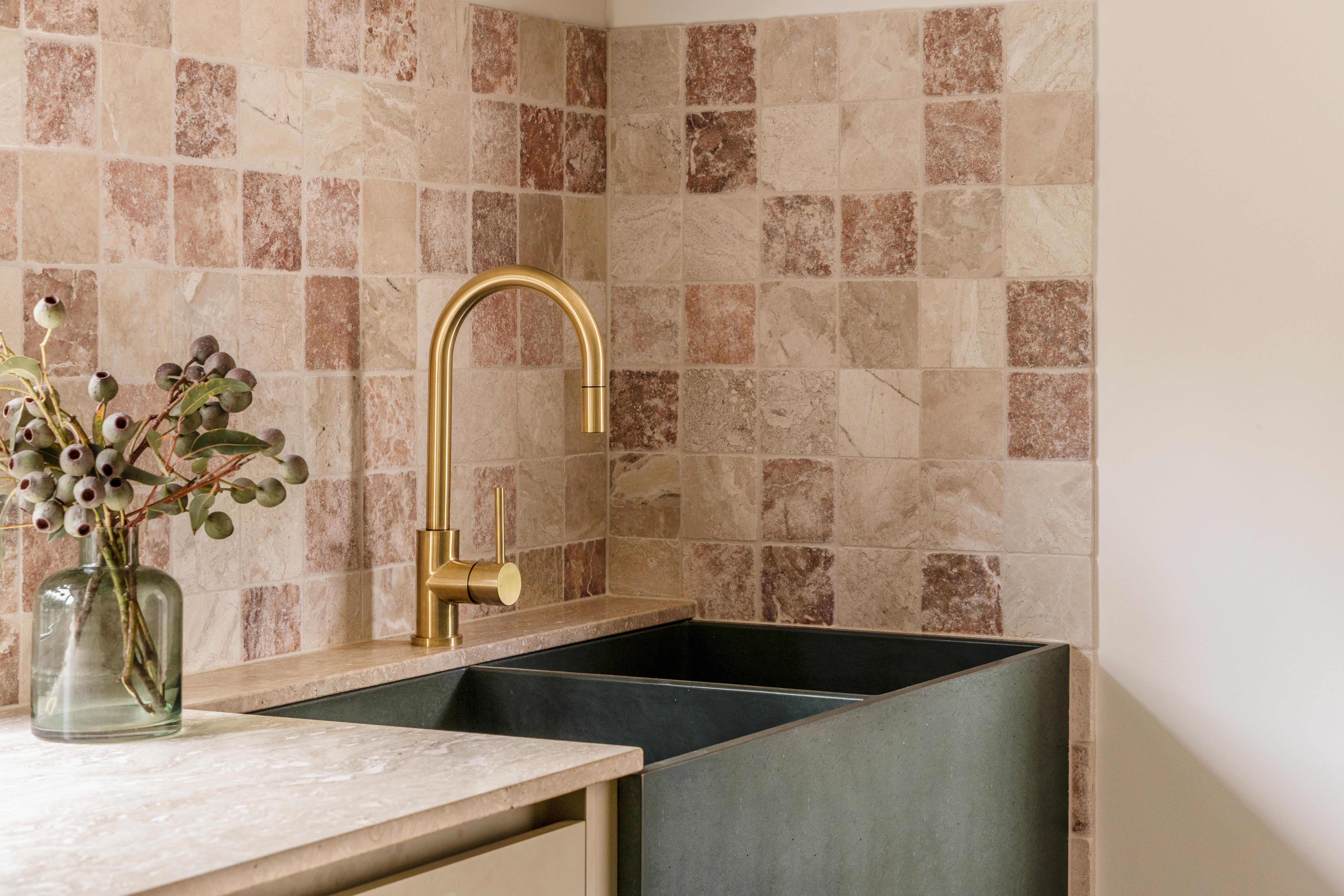 Modern Utility Room Ideas to Transform Your Space