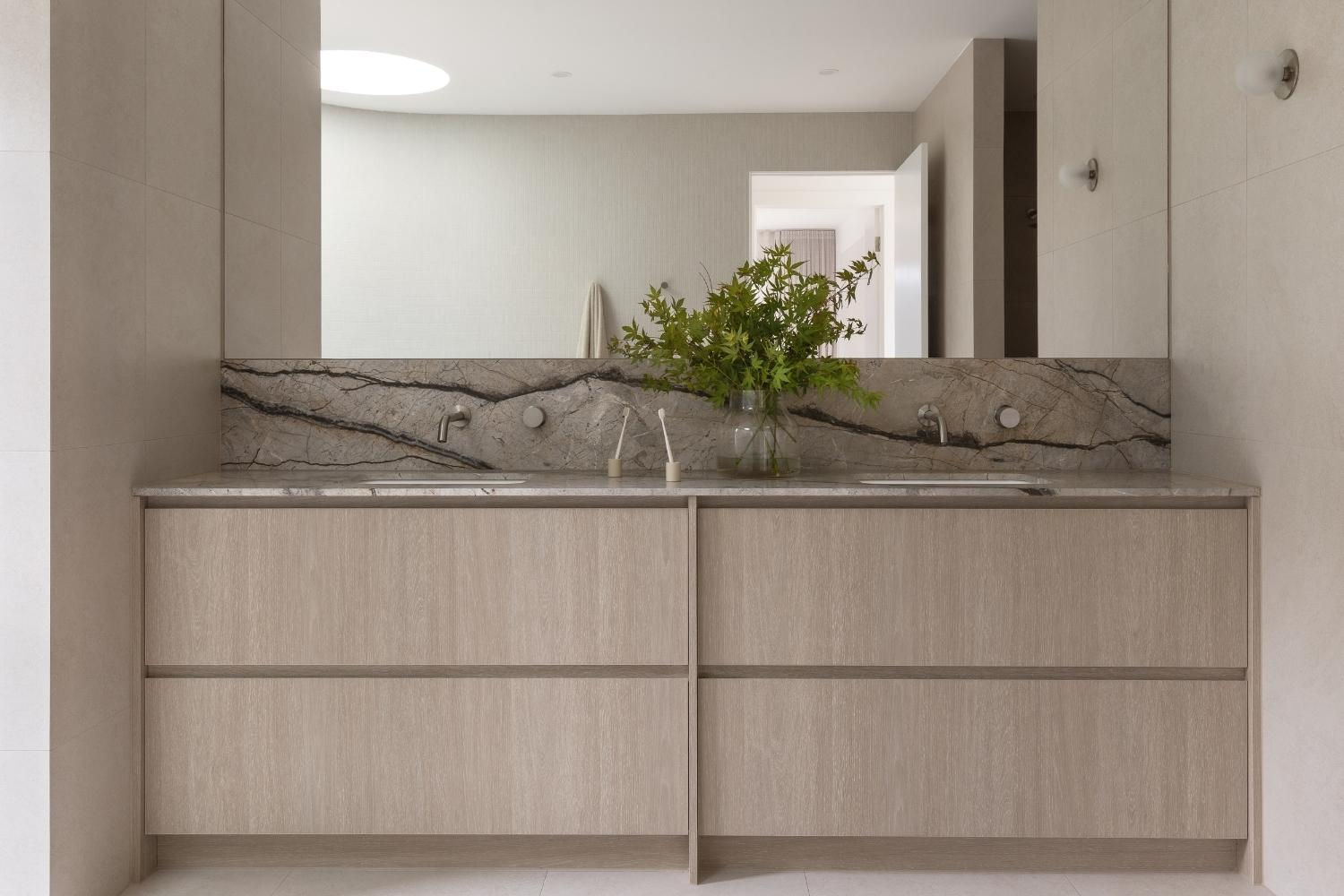 How to Choose the Right Vanity Height