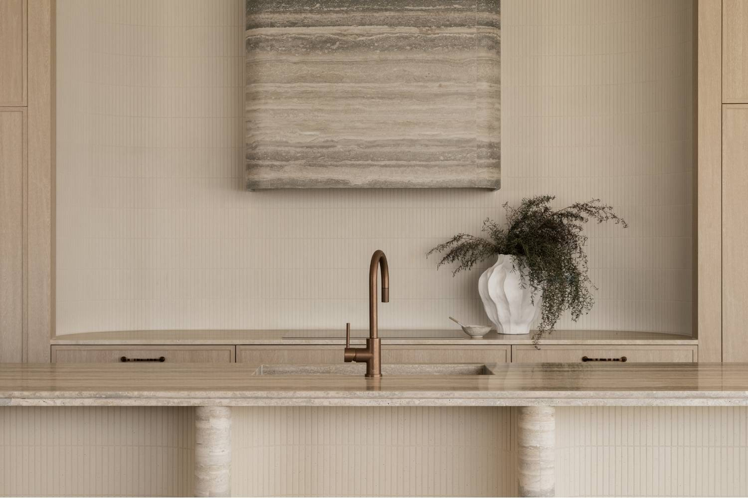 A Guide to Our Copper Finishes: Antique Bronze vs Brushed Copper