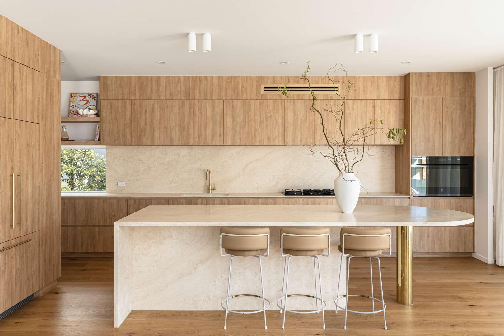 Wood Kitchens: Your Guide to Achieving the Look