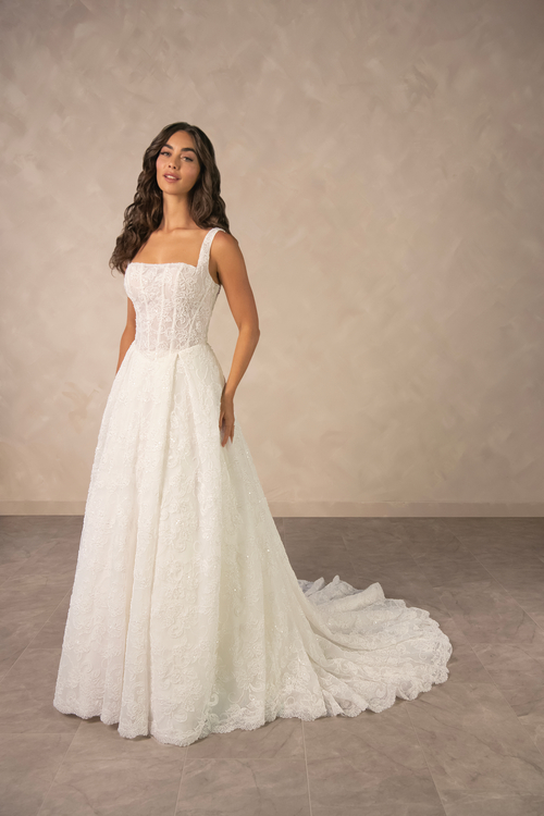 Essense of Australia style D4572
