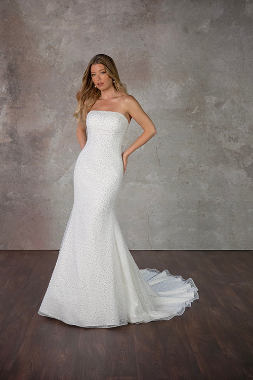 Essense of Australia bridal gown, style D4182