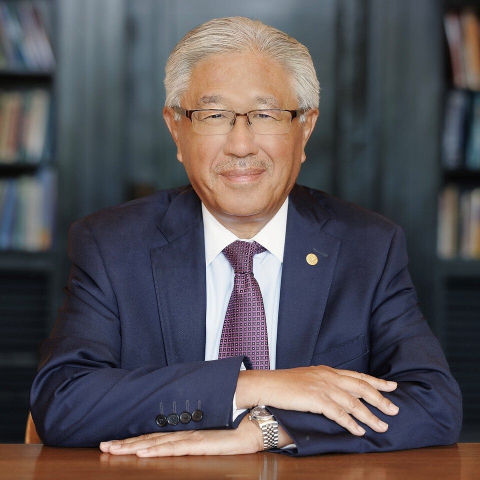Portrait of United Therapeutics Board of Directors member, Dr. Victor Dzau