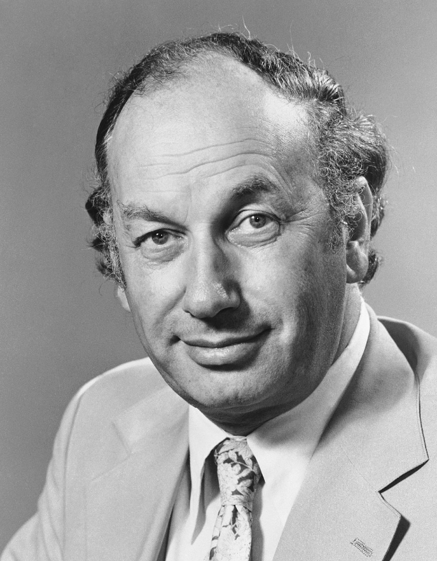 Photo of Sir John Vane, a British pharmacologist and receipient of the 1982 Nobel Laureate in Physiology or Medicine
