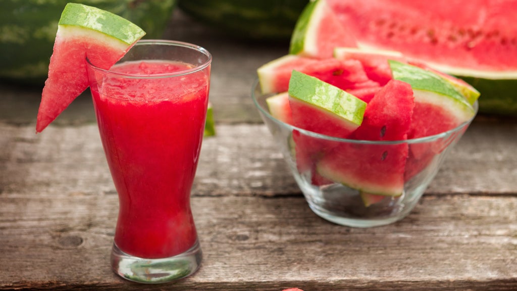 watermelon juice with watermelon pieces