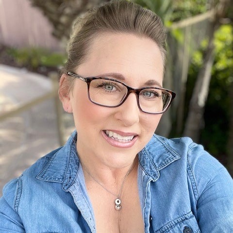 Headshot image of Keri Dollick