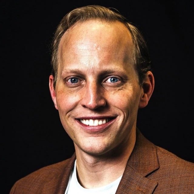 Headshot of Tim Kempe