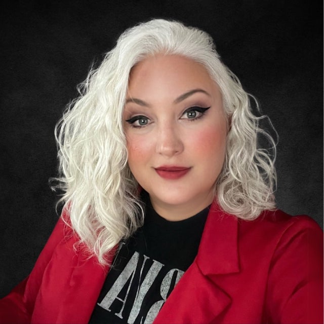 Headshot of Rebekah Champagne