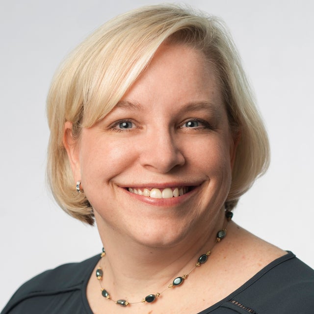 Heather Wright headshot