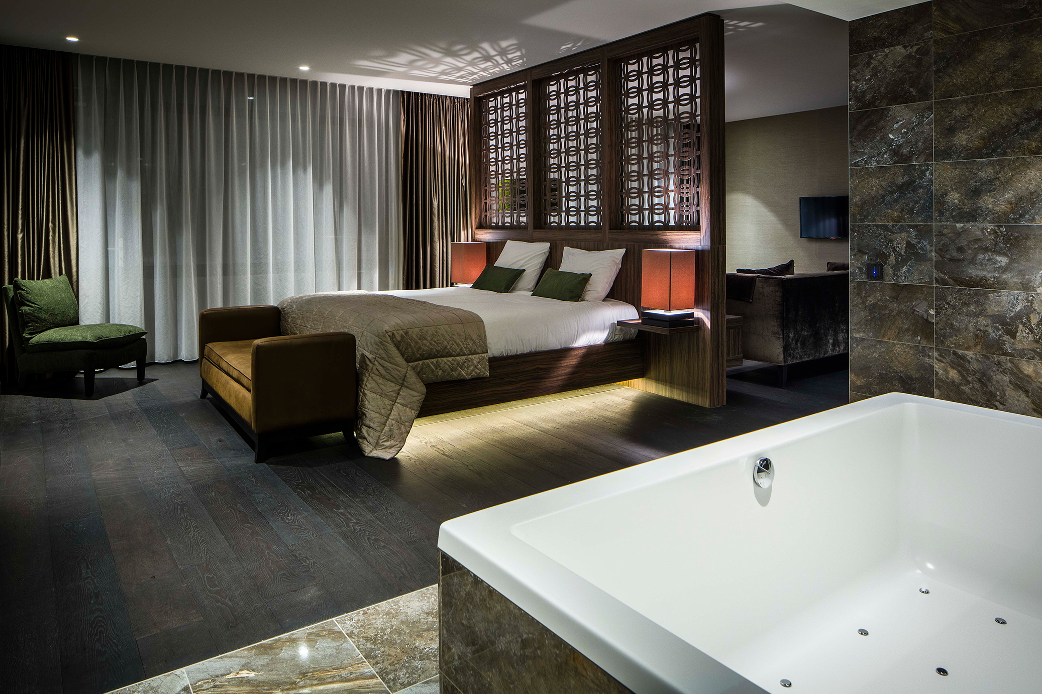 Wellness suite glamour