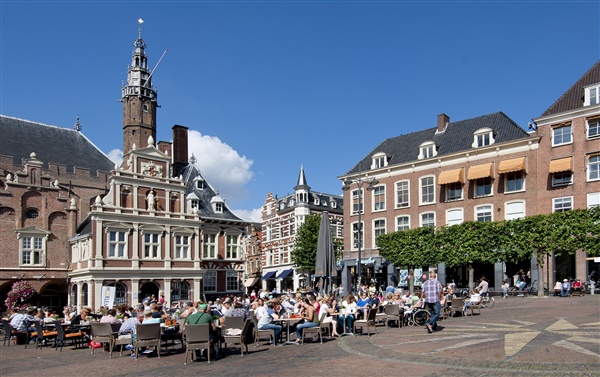 Lunchen op de Grote Markt