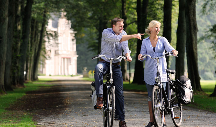 Bikes check-in and check-out mails