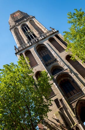 Dom tower
