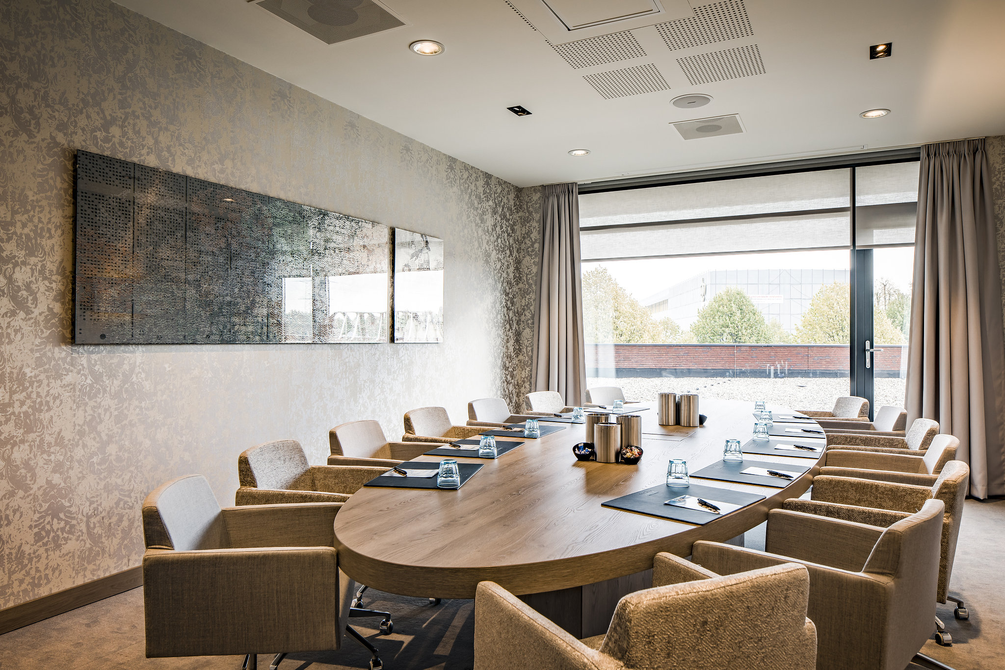 A suitable hall for every meeting