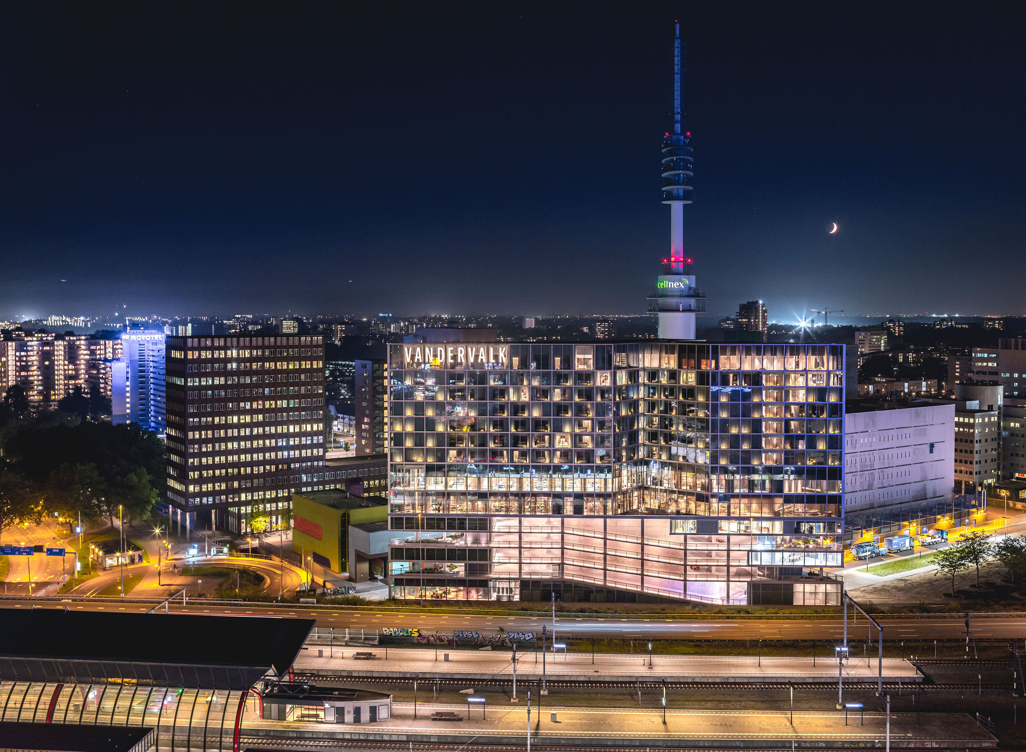 Parken & öffentliche Verkehrsmittel